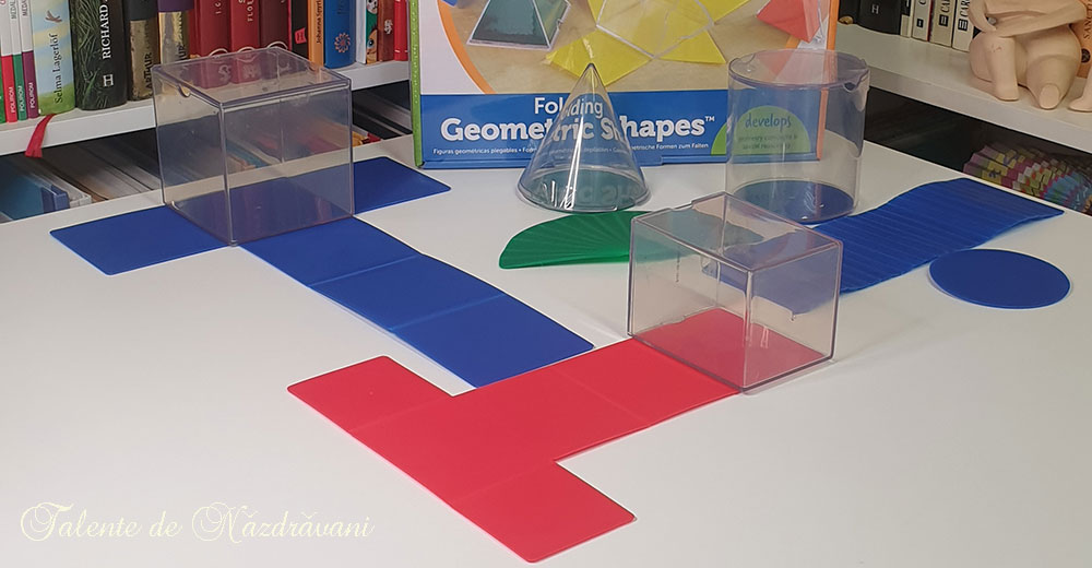 Folding Geometric Shapes - EduClass